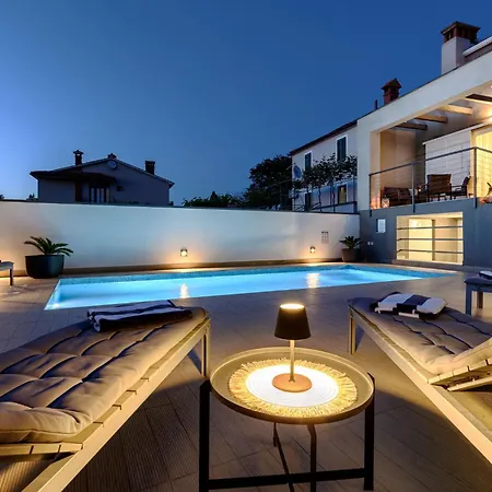 Albona Luna By Interhome Сasa de vacaciones