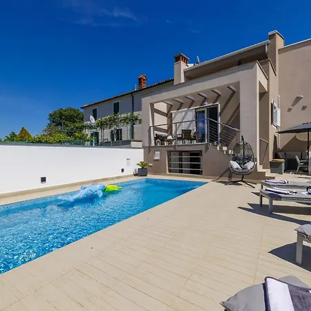 Albona Luna By Interhome Сasa de vacaciones