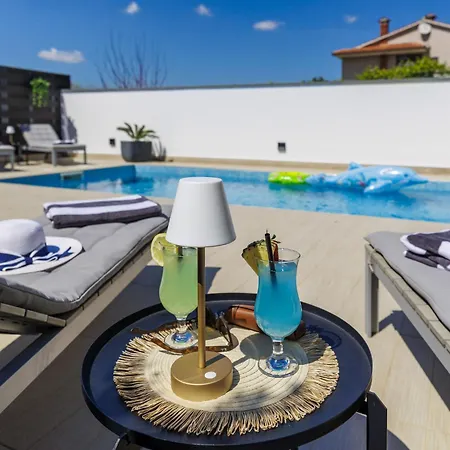 Albona Luna By Interhome بيت للعطل *