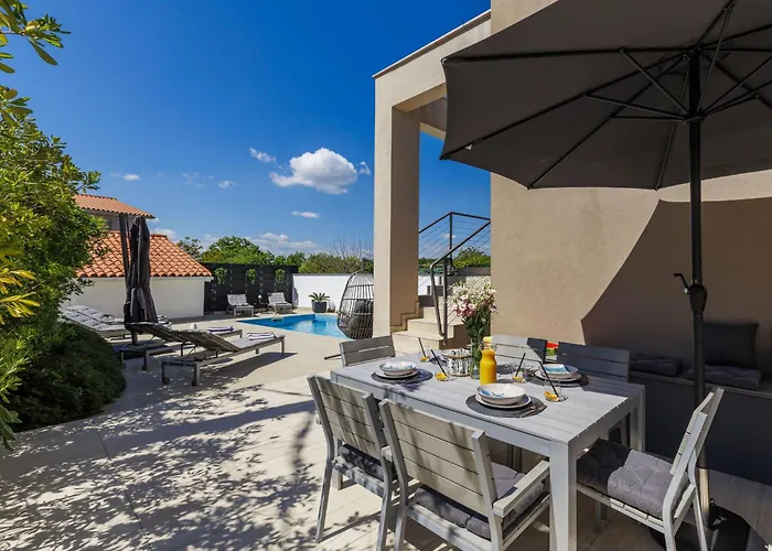 Albona Luna By Interhome Сasa de vacaciones Raša