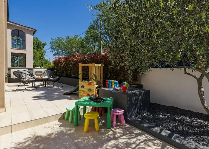 Albona Luna By Interhome Сasa de vacaciones